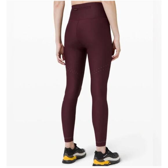 LULULEMON Zoned in Burgundy Cut Out Leggings Women's Size 4 Workout Gym - Picture 9 of 9